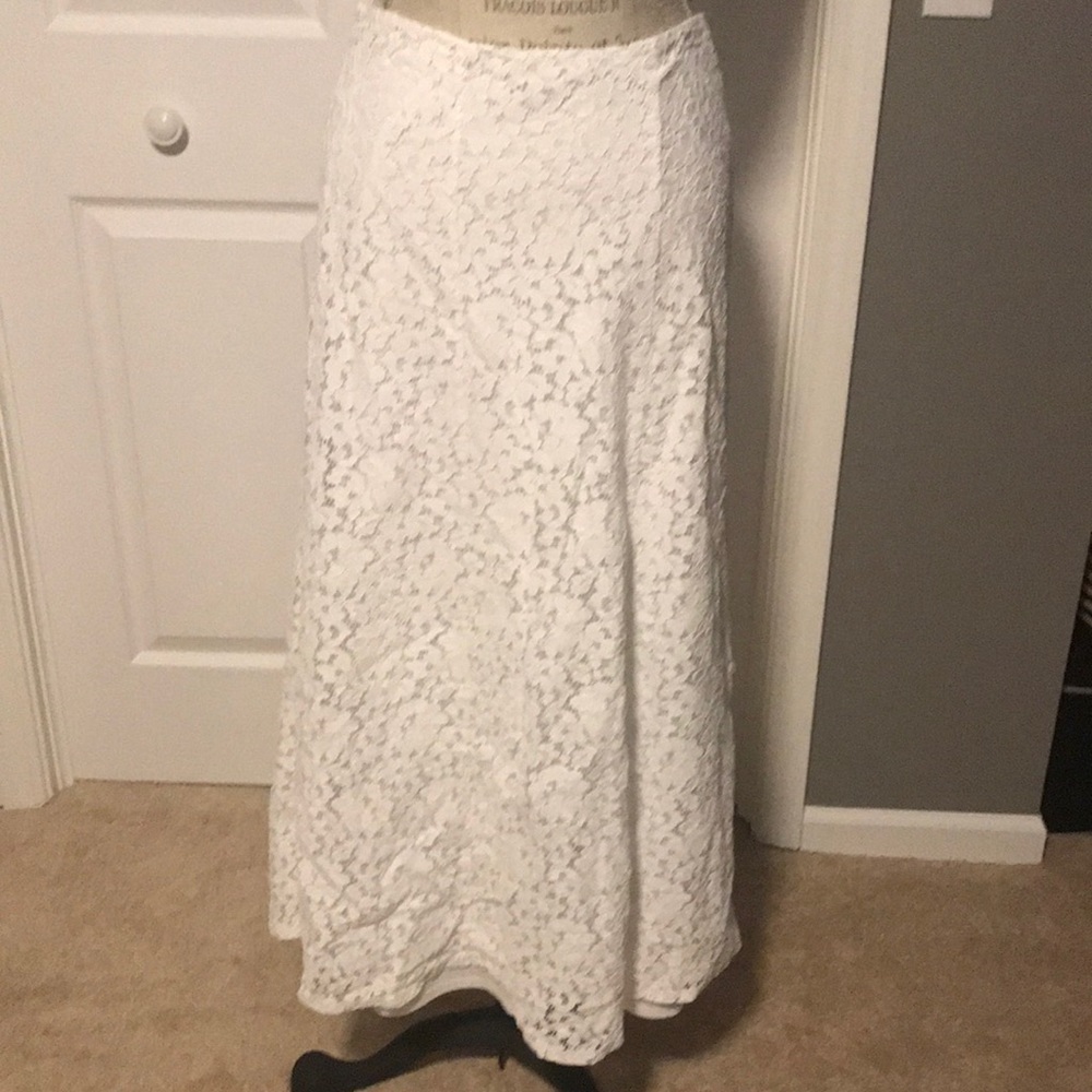 White dressy skirt.